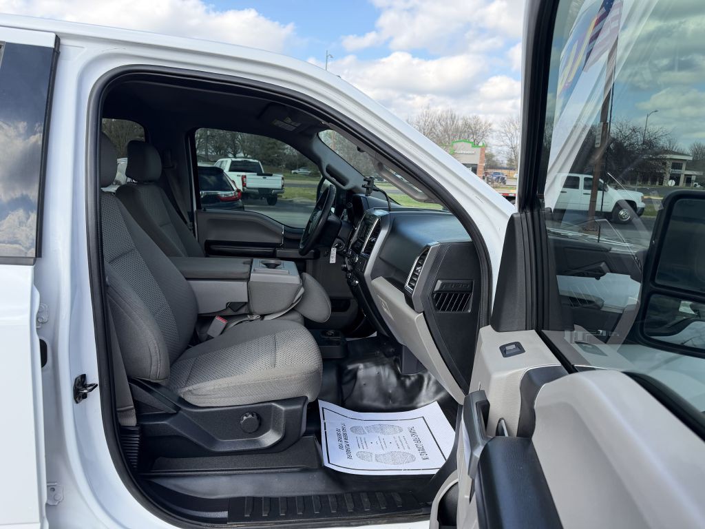 2016 Ford F-150 Image 12