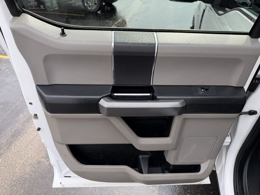 2017 Ford F-350 Image 16