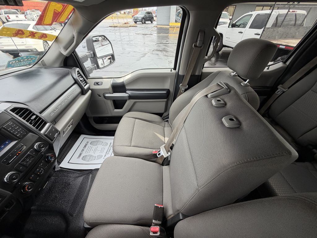 2017 Ford F-350 Image 24