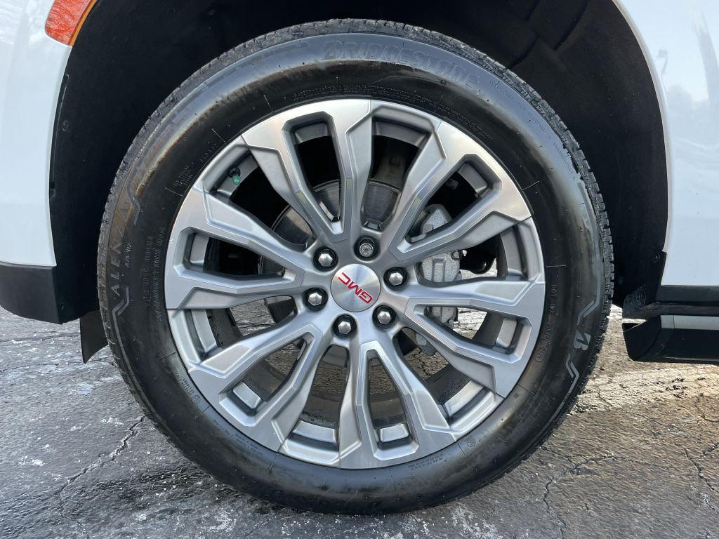 2021 GMC Yukon Image 40