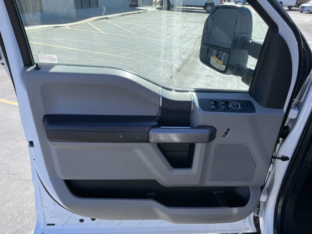 2019 Ford F-350 Image 9