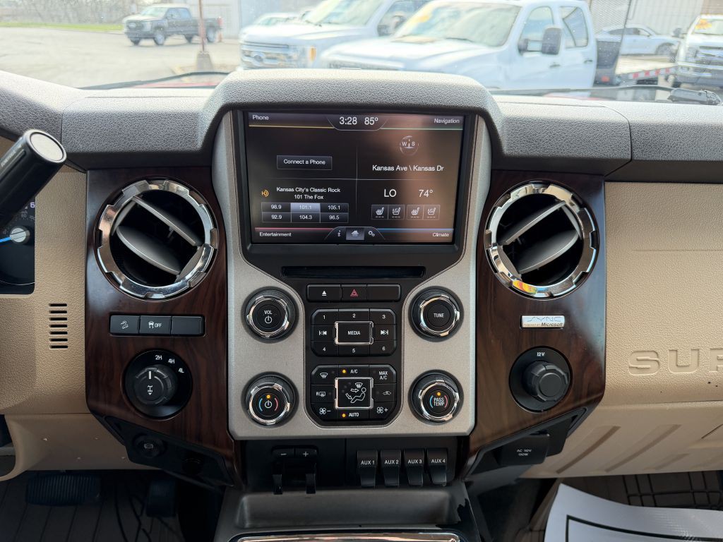 2015 Ford F-250 Image 18