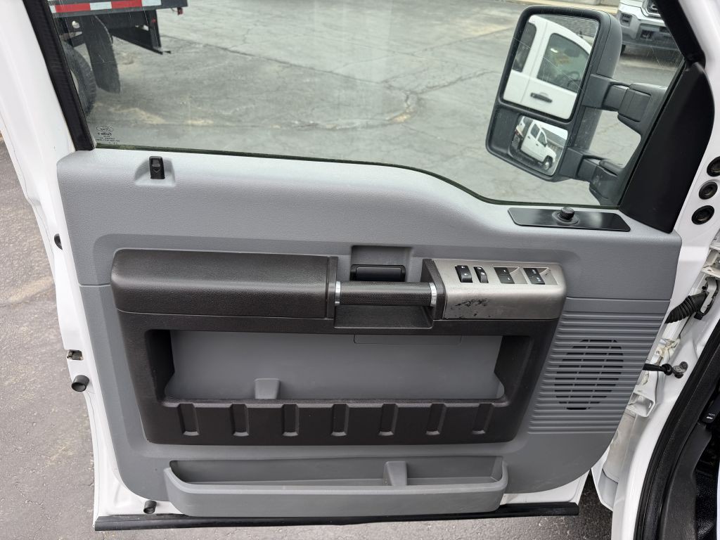 2016 Ford F-350 Image 9