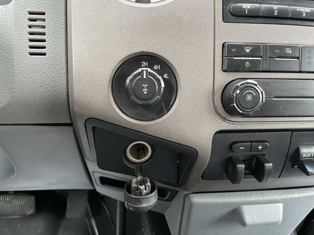 2012 Ford F-250 Image 18