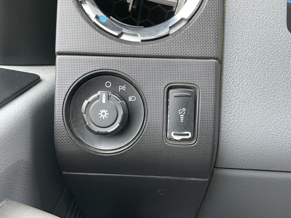 2012 Ford F-250 Image 23