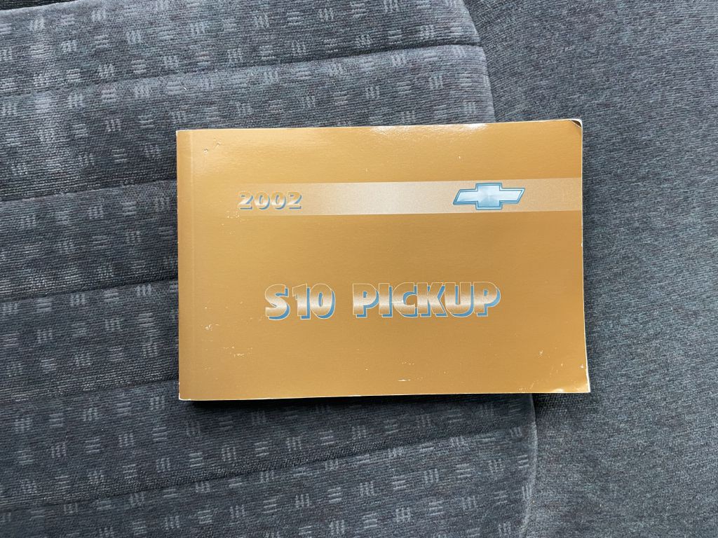 2002 Chevrolet S10 Image 37