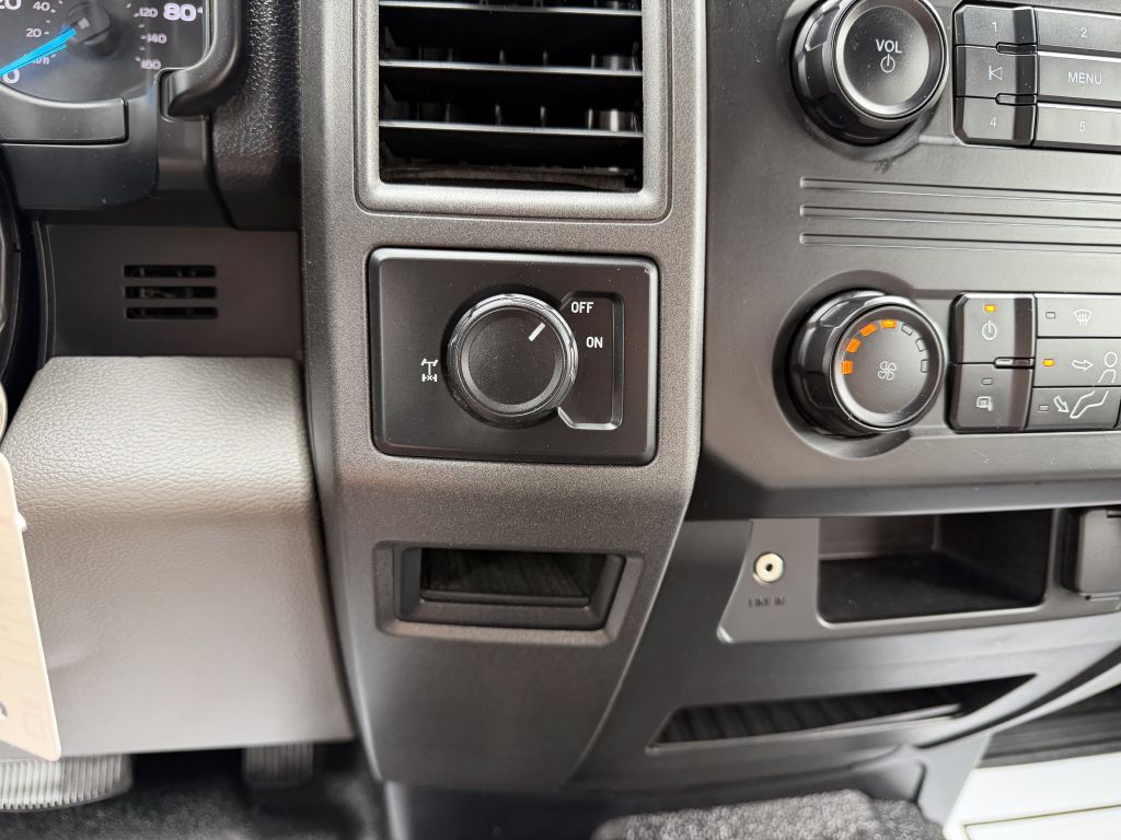 2017 Ford F-250 Image 18