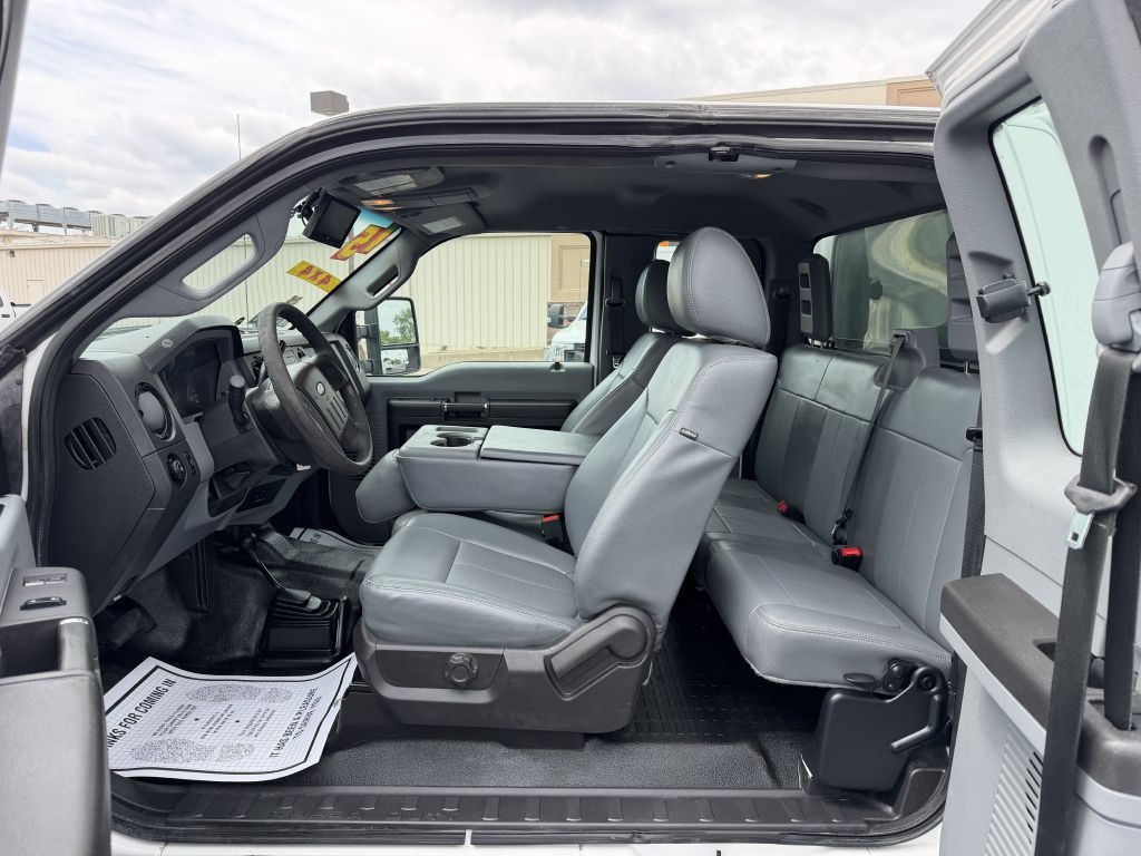 2015 Ford F-250 Image 12