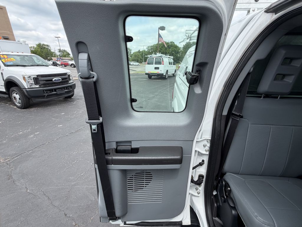 2015 Ford F-250 Image 15