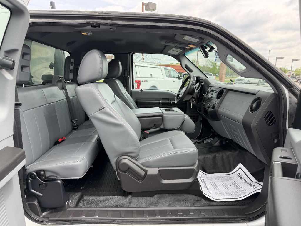 2015 Ford F-250 Image 16