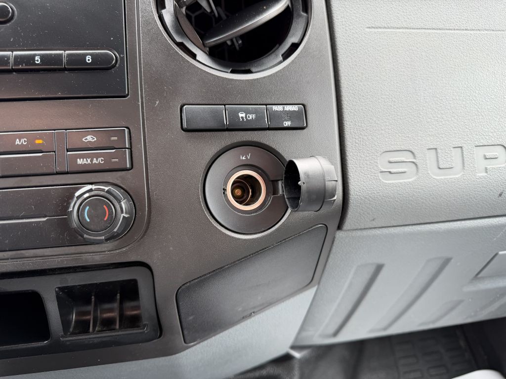 2015 Ford F-250 Image 19