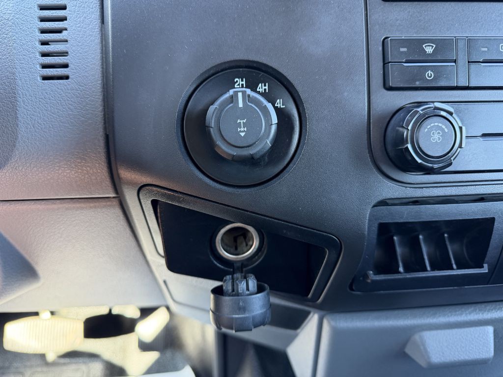 2016 Ford F-250 Image 19