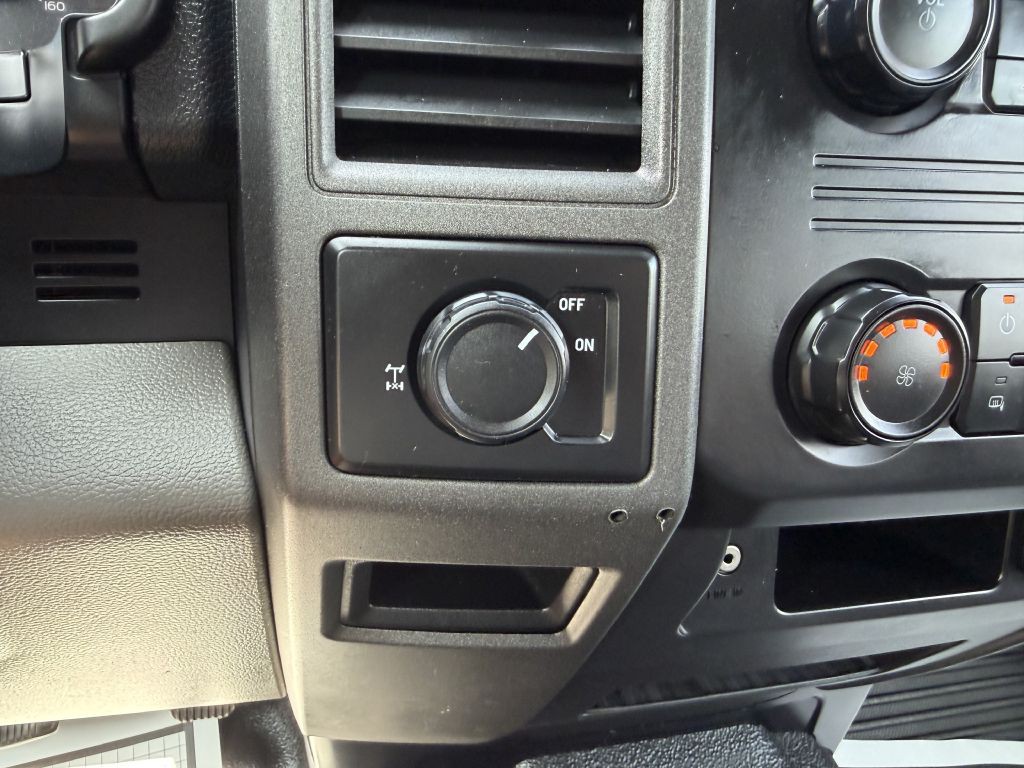 2017 Ford F-250 Image 18
