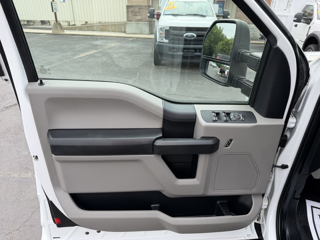 2019 Ford F-350 Image 9