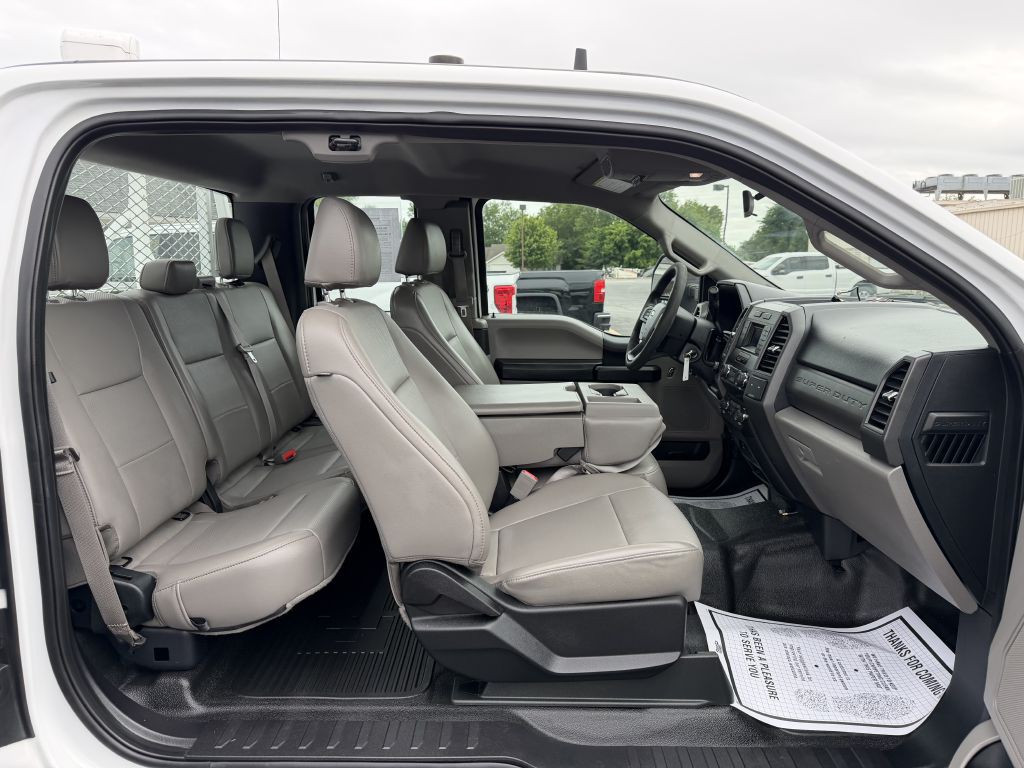 2019 Ford F-350 Image 16