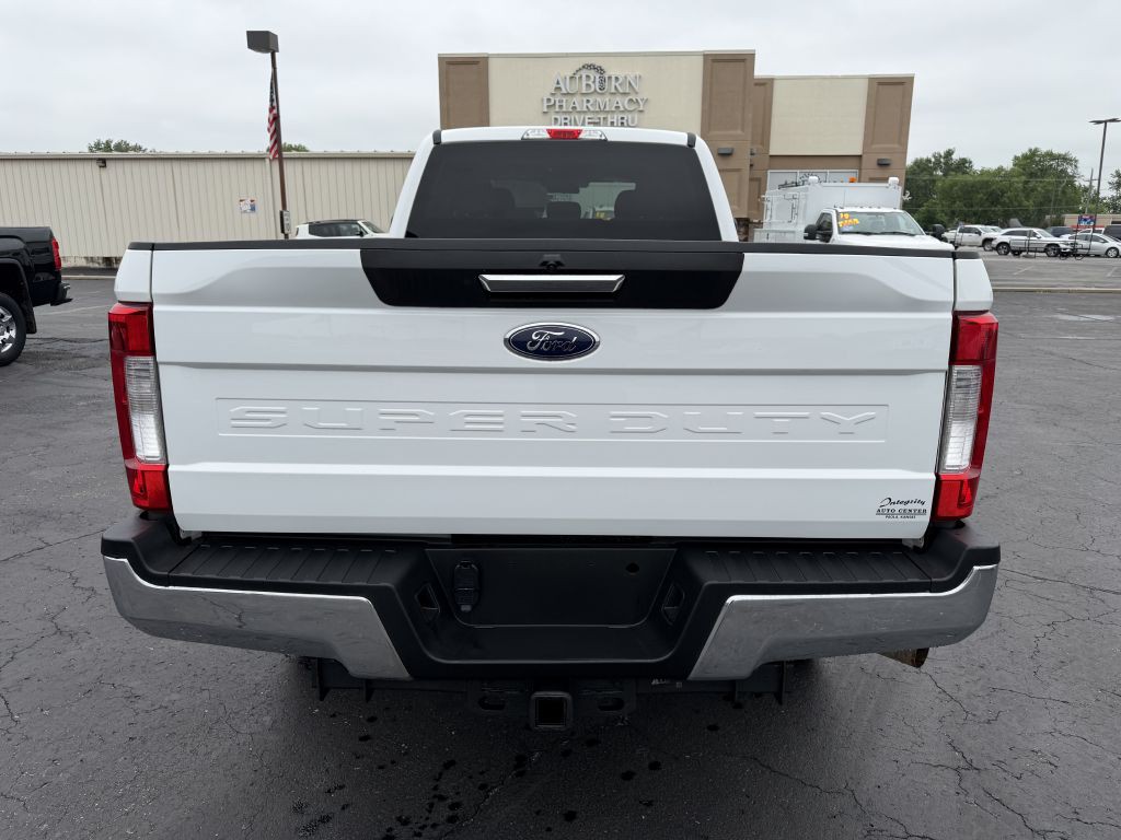 2017 Ford F-350 Image 6