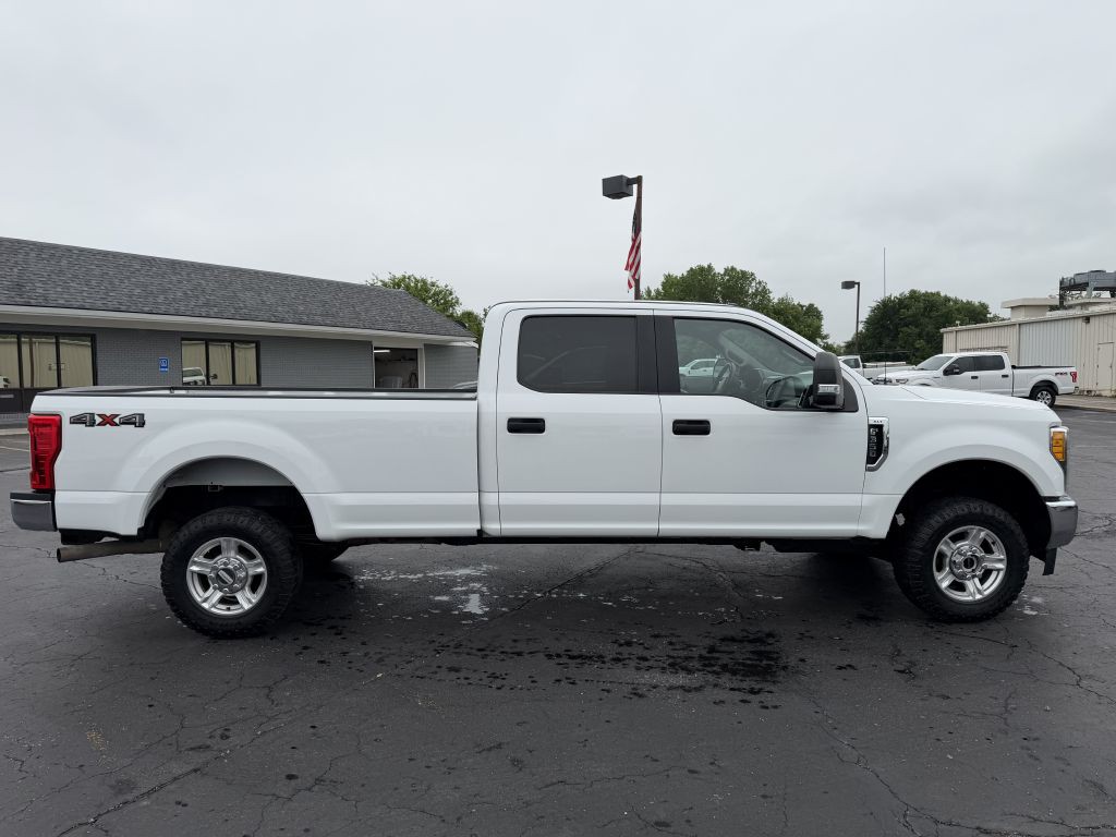 2017 Ford F-350 Image 8