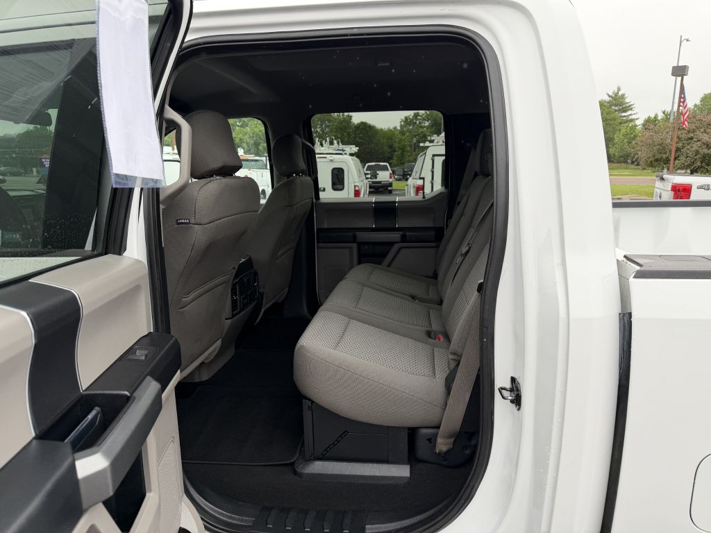 2017 Ford F-350 Image 16
