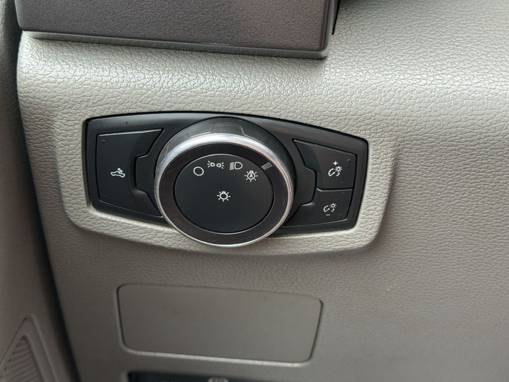 2017 Ford F-350 Image 24