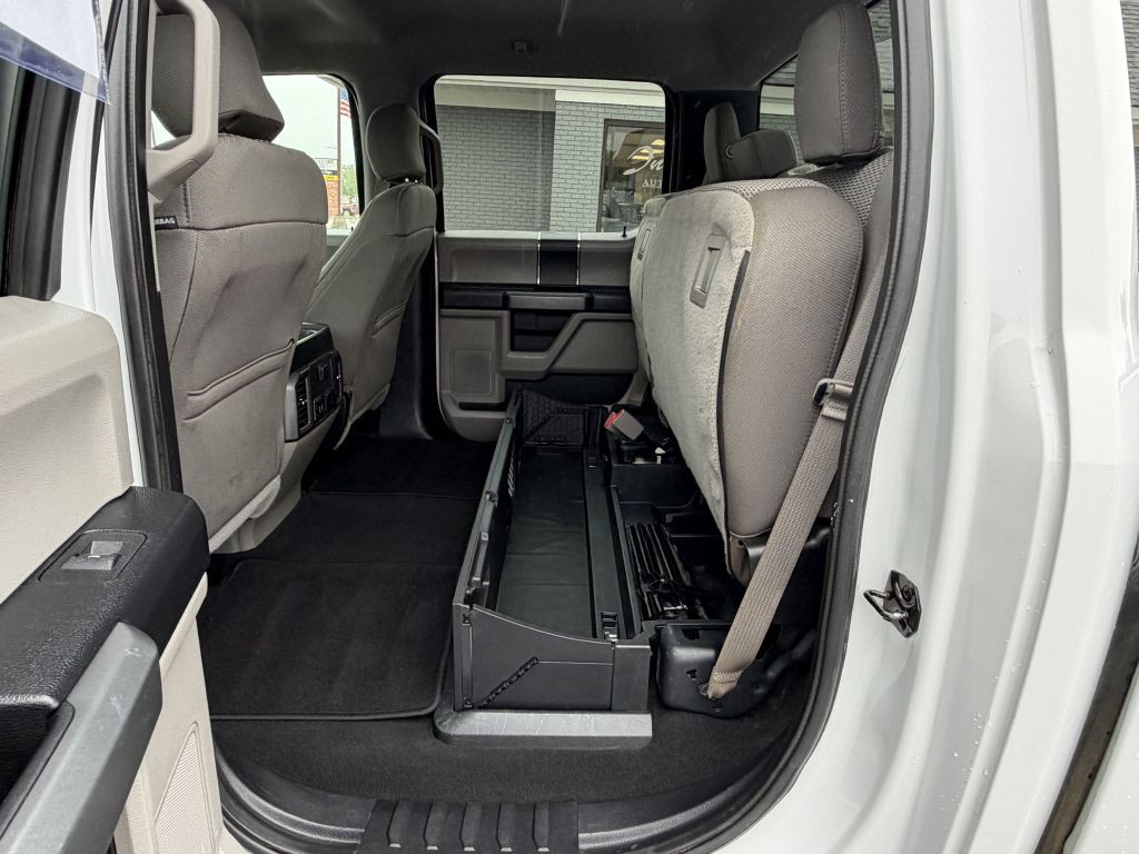 2017 Ford F-350 Image 27