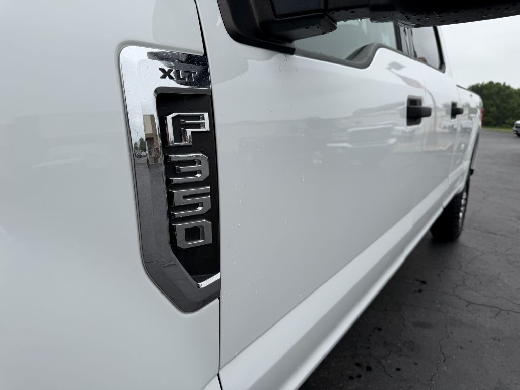 2017 Ford F-350 Image 29