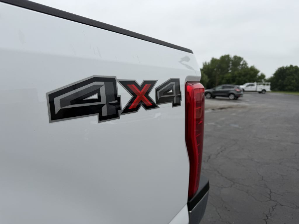2017 Ford F-350 Image 30