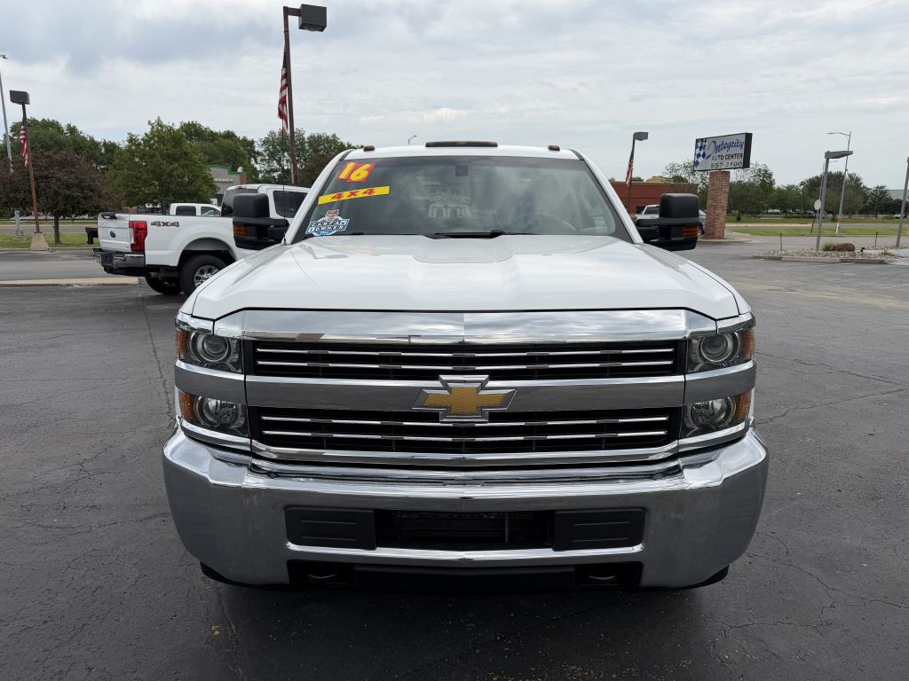 2016 Chevrolet Silverado 1500 Image 2