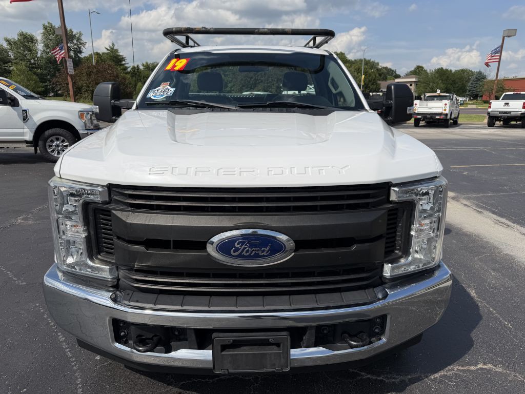2019 Ford F-250 Image 2