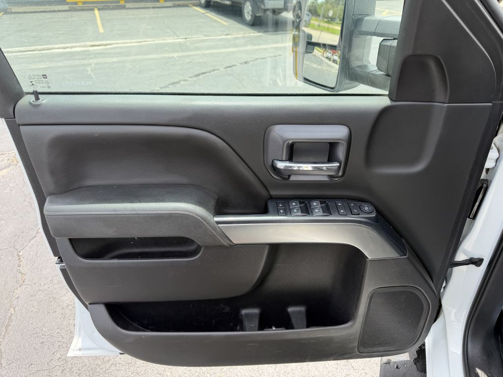 2019 Chevrolet Silverado 1500 Image 9