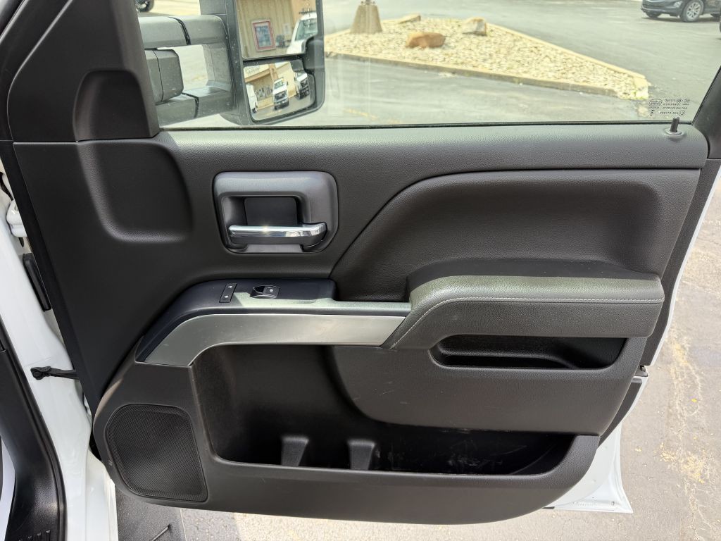 2019 Chevrolet Silverado 1500 Image 11