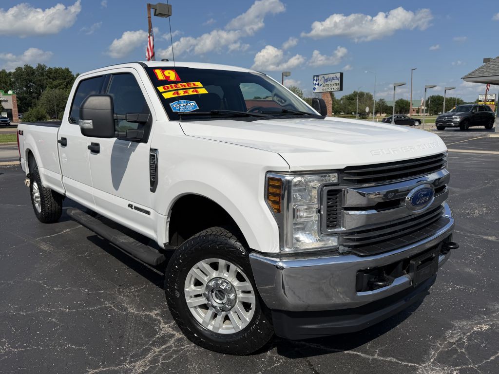 2019 Ford F-350 Image 1