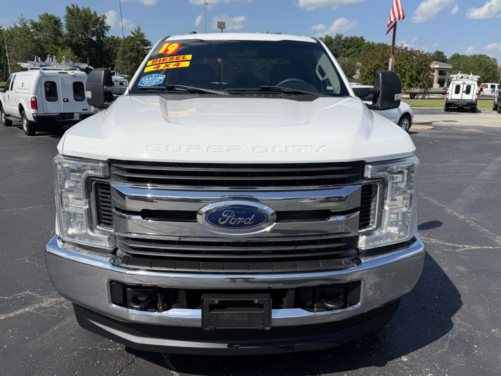 2019 Ford F-350 Image 2