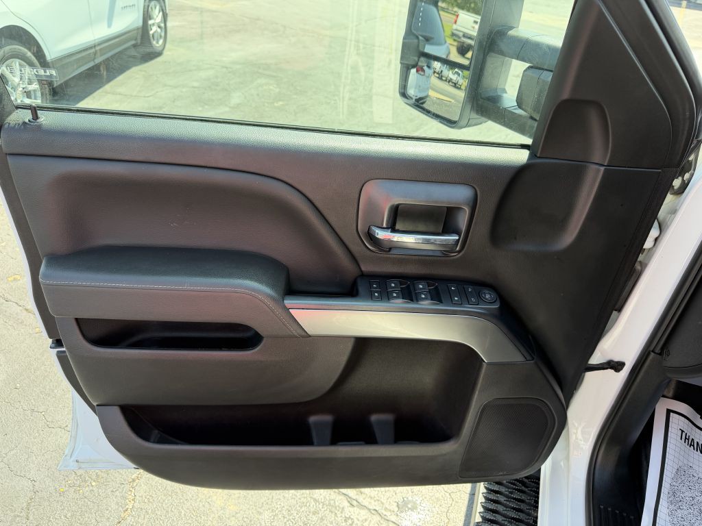2017 Chevrolet Silverado 1500 Image 9