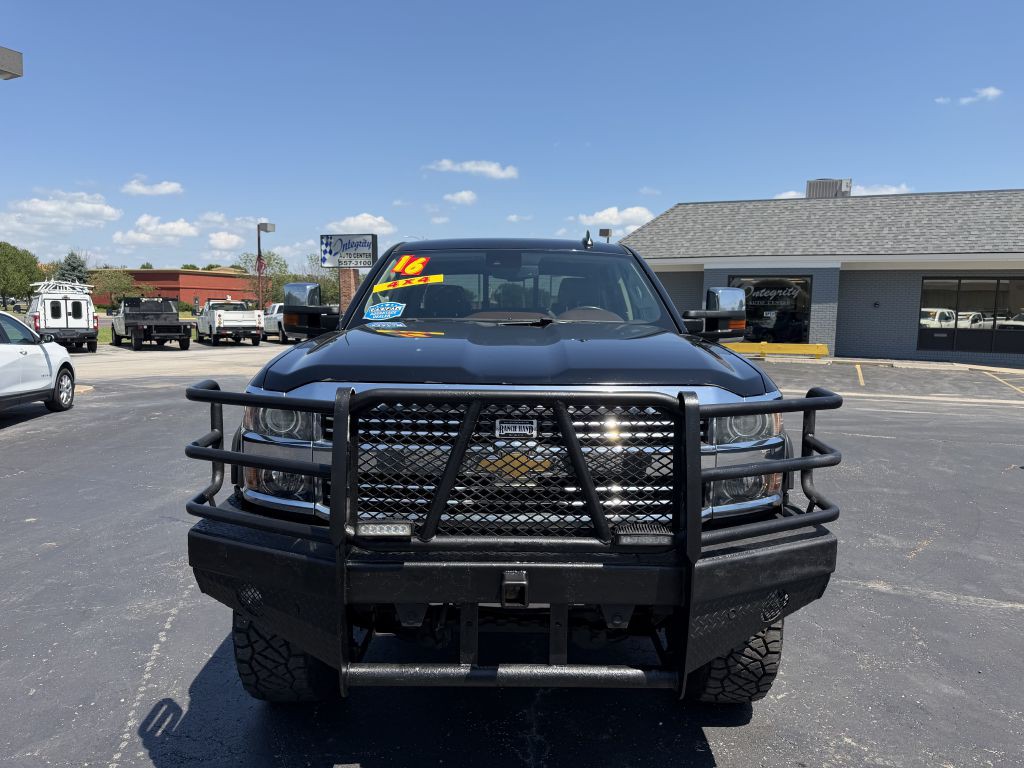 2016 Chevrolet Silverado 1500 Image 2