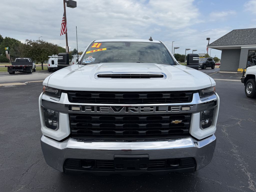 2021 Chevrolet Silverado 1500 Image 2