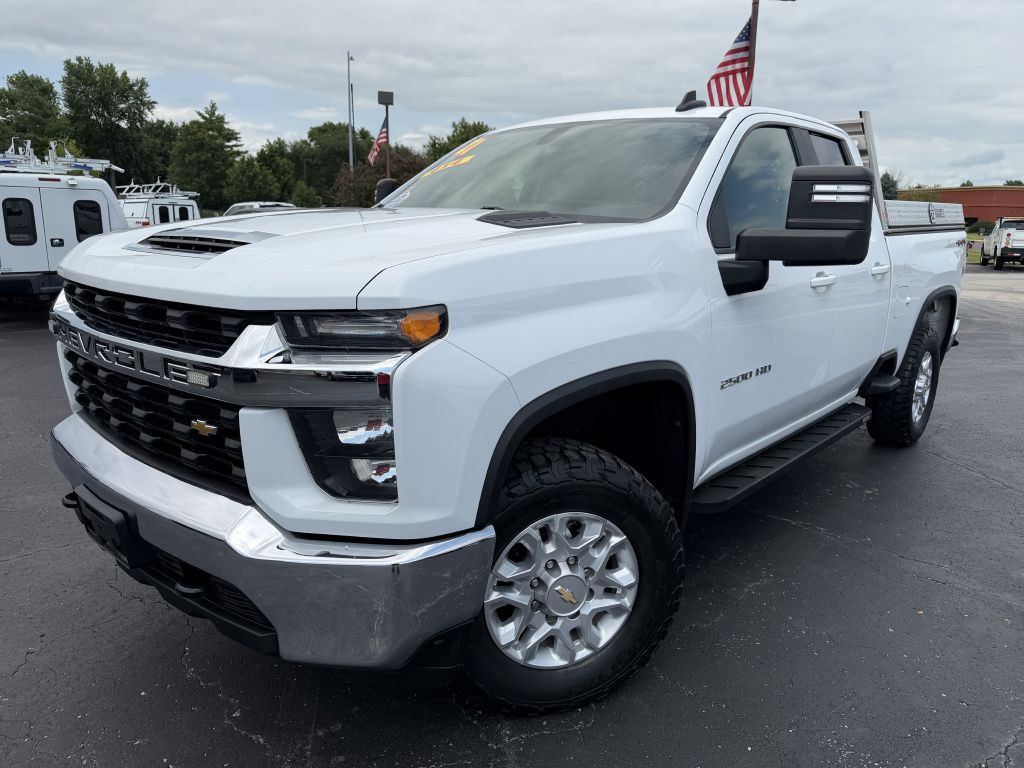 2021 Chevrolet Silverado 1500 Image 3
