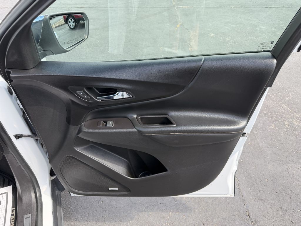 2018 Chevrolet Equinox Image 11