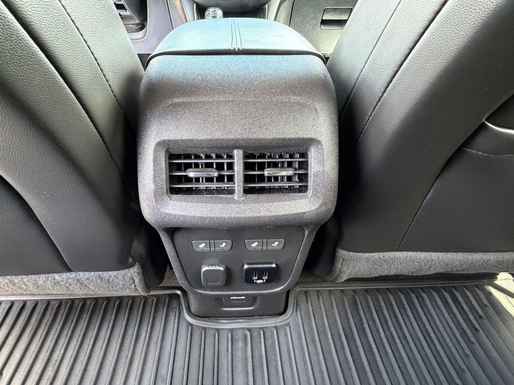 2018 Chevrolet Equinox Image 28