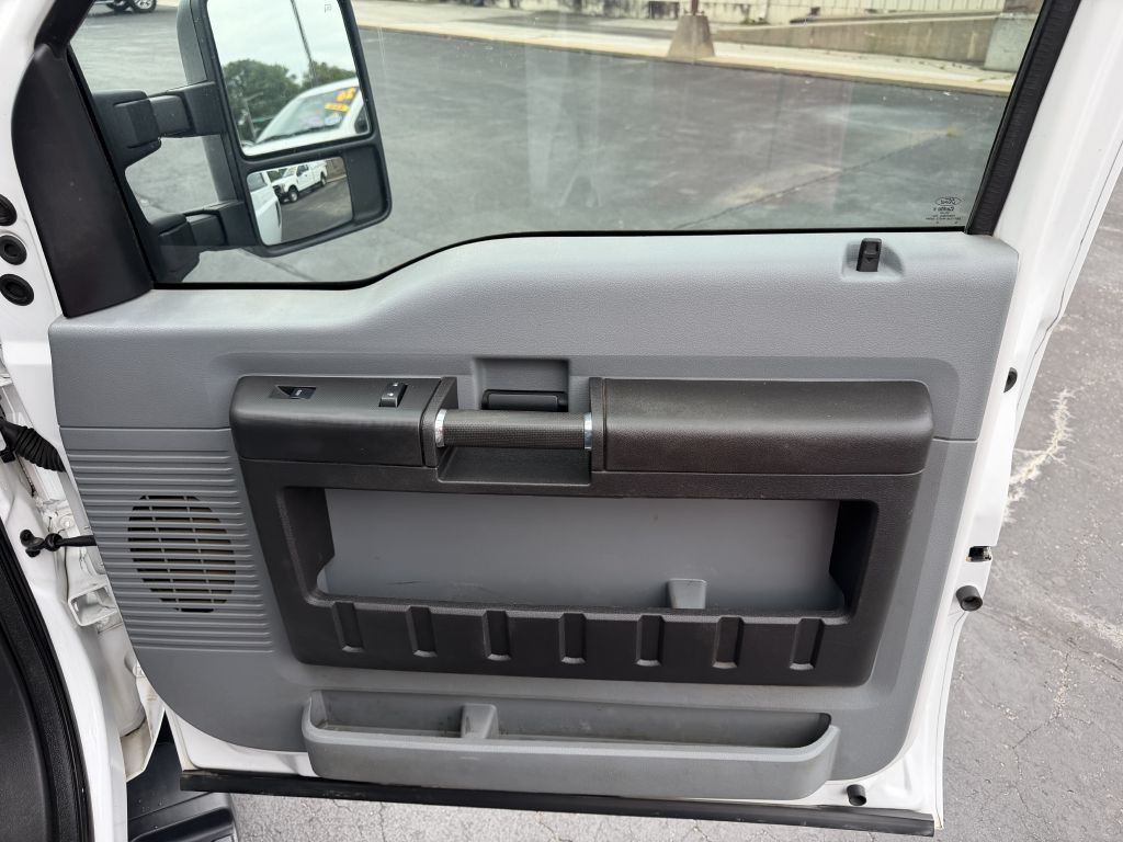 2015 Ford F-250 Image 11