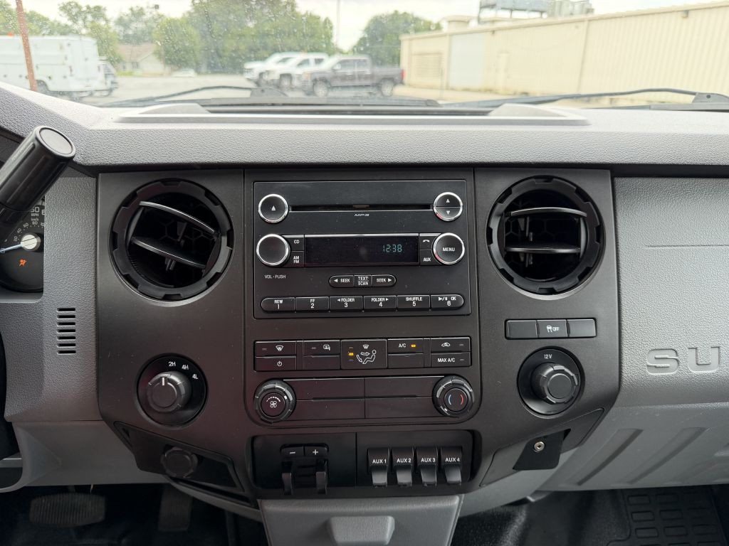 2015 Ford F-250 Image 17