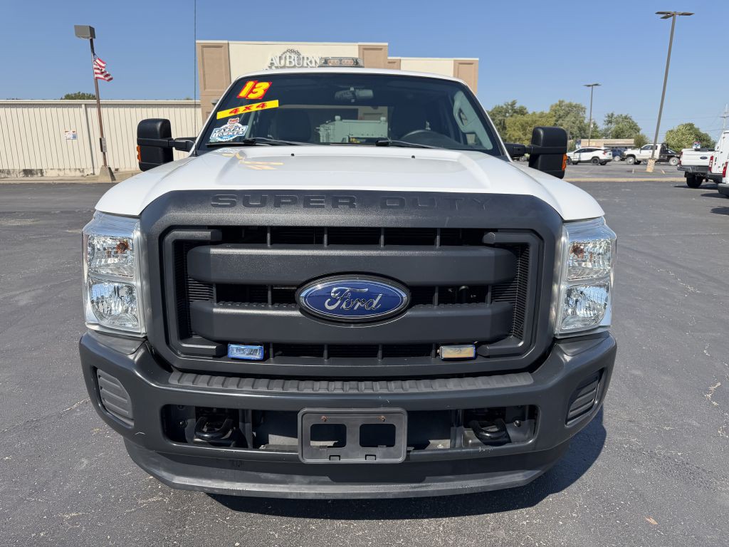 2013 Ford F-250 Image 2