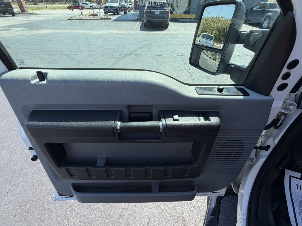 2013 Ford F-250 Image 9