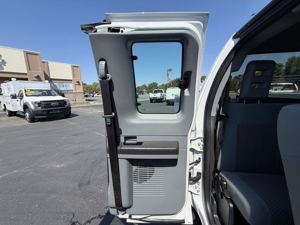2013 Ford F-250 Image 13