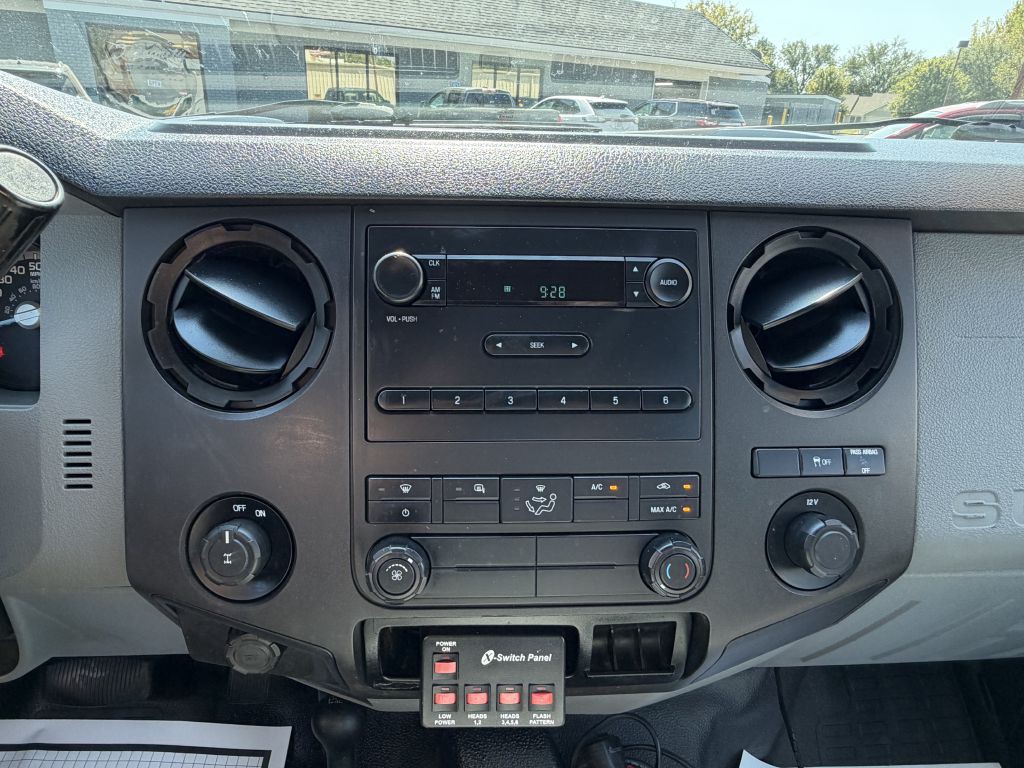 2013 Ford F-250 Image 15