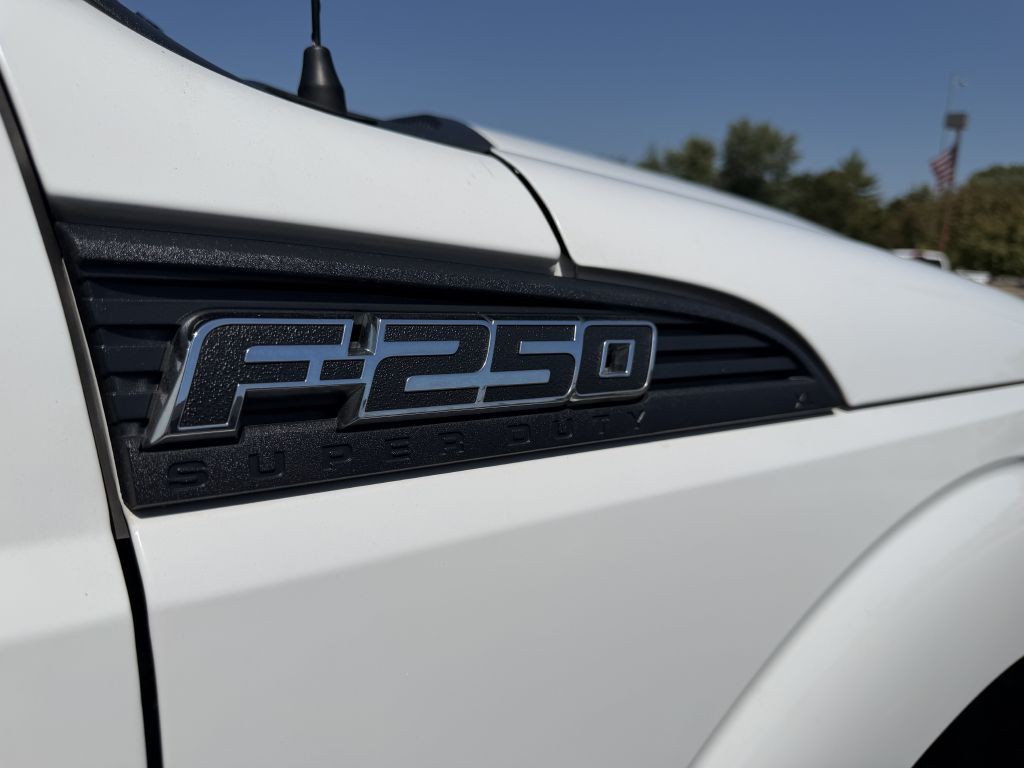 2013 Ford F-250 Image 35
