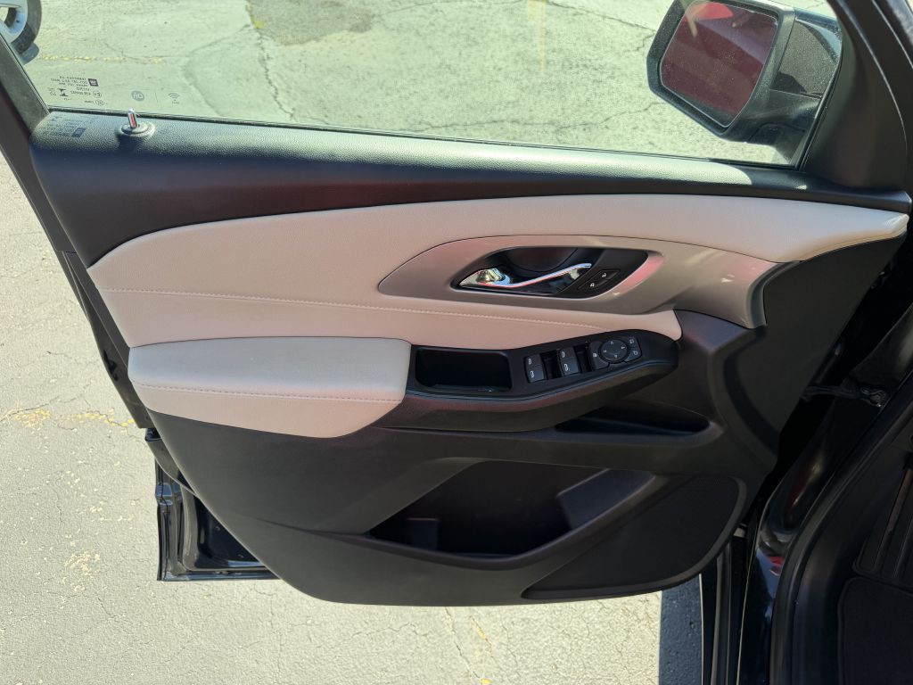 2023 Chevrolet Traverse Image 8