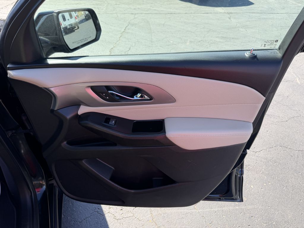 2023 Chevrolet Traverse Image 10