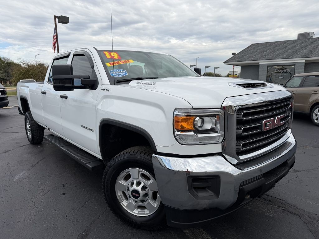 2019 GMC Sierra Image 1