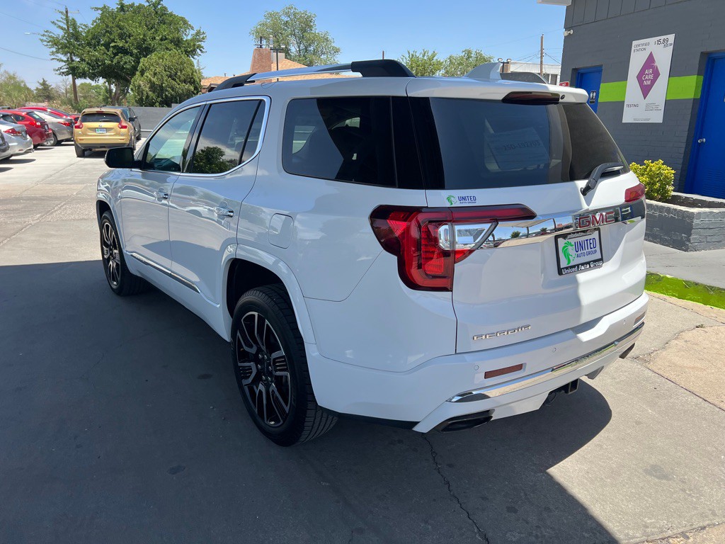 2020 GMC Acadia Image 7