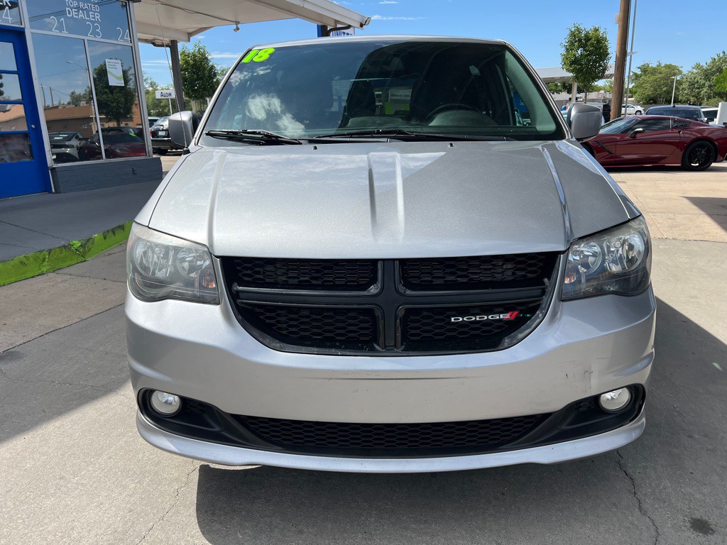 2018 Dodge Grand Caravan Image 2